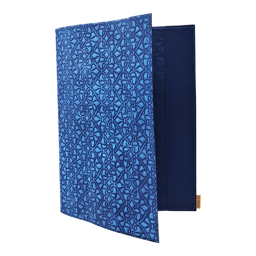 Couverture de cahier. Format 24 x 32 cm